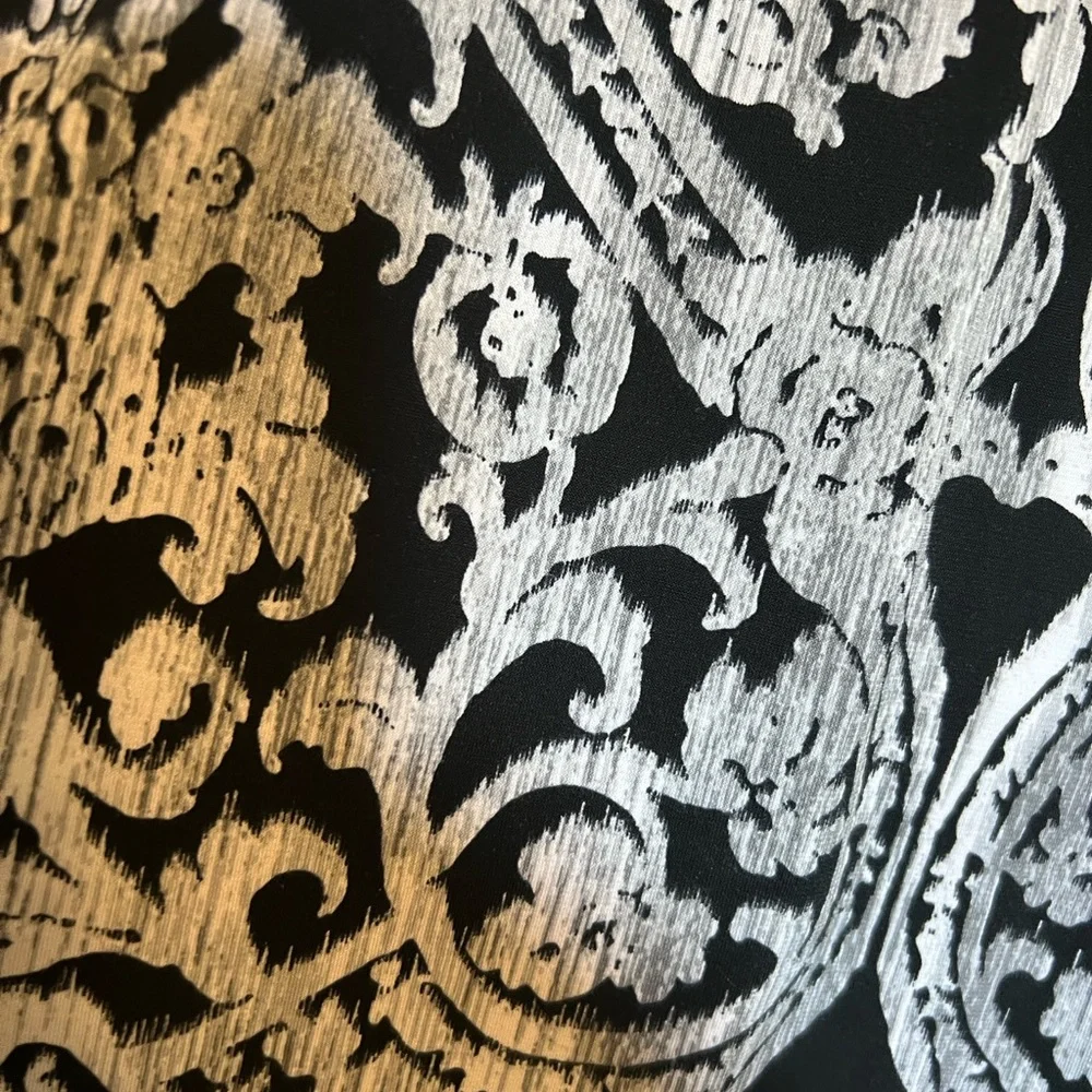 Carol Rose Black and Gray Floral Blouse - Picture 2 of 7